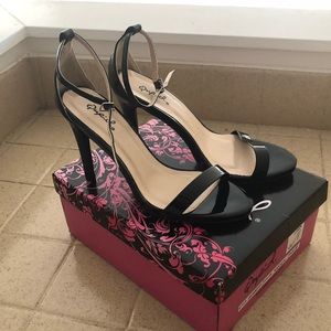 ❤️Quipid ankle strap heels